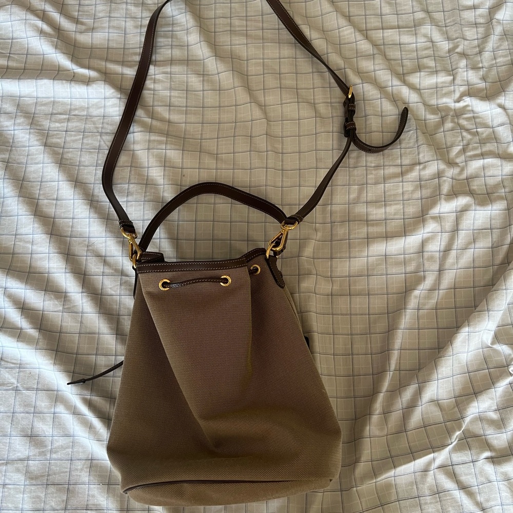 Prada bucket bag - Picture 4 of 6